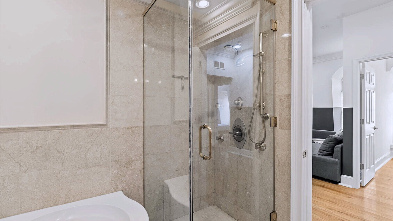 Photo of Bathroom in Old City