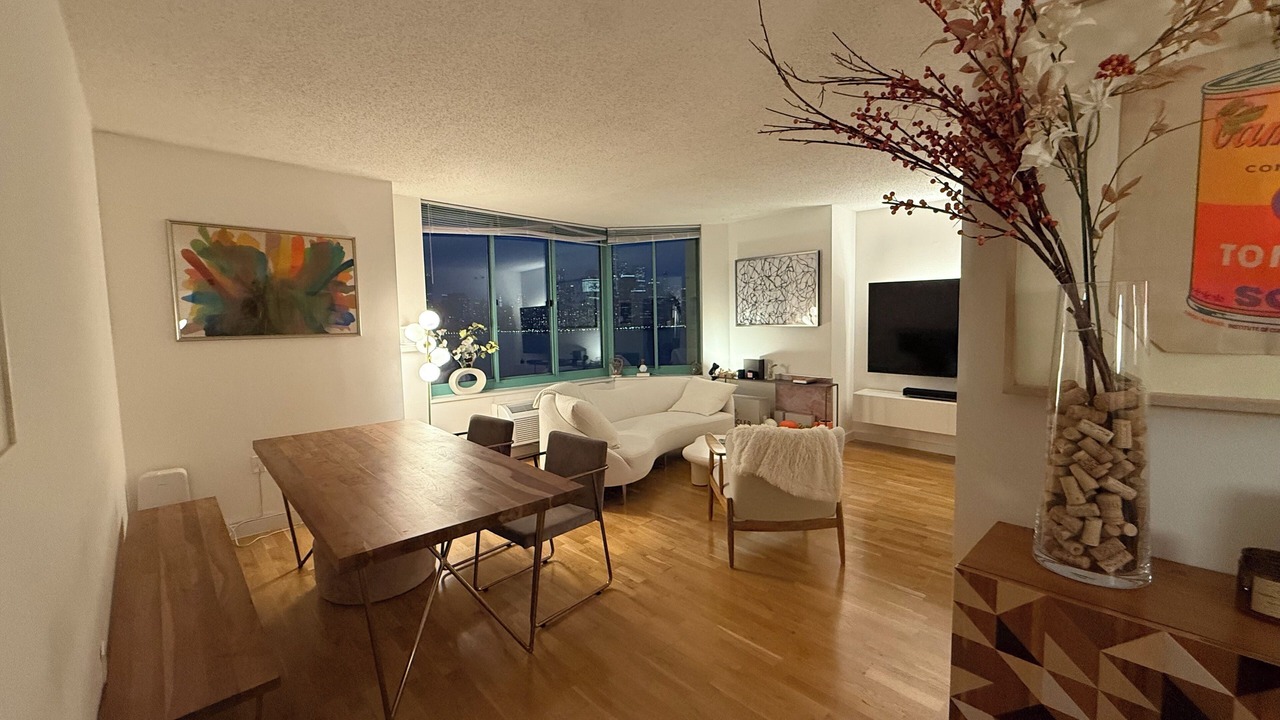 Photo of Livingroom in Newport