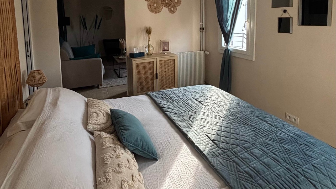 Photo of Bedroom in La Garde-Adhemar