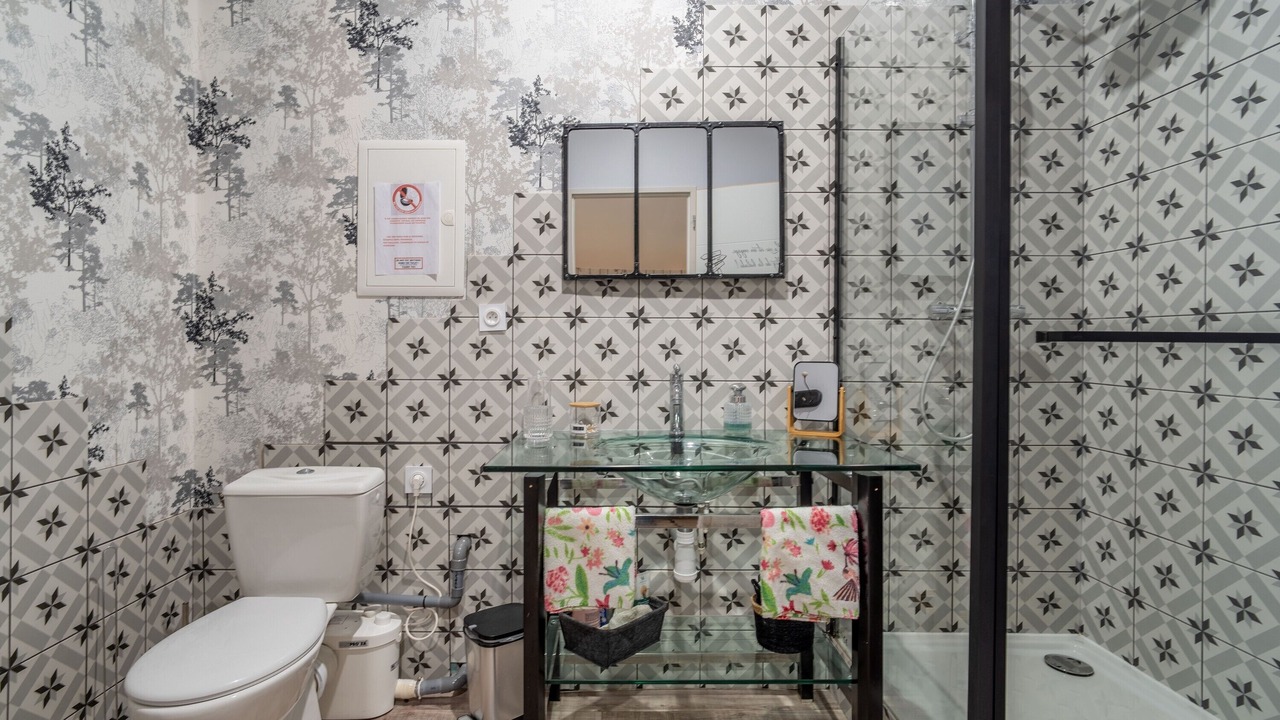 Photo of Bathroom in Peyriac-de-Mer