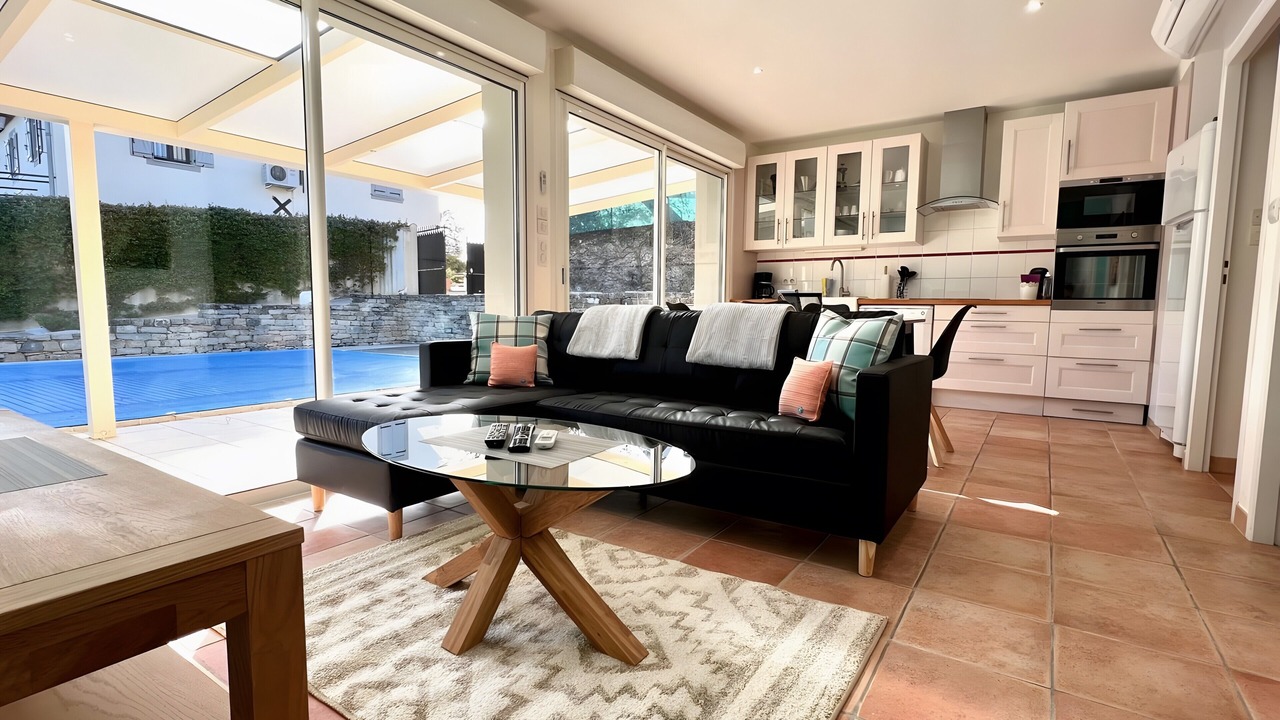 Photo of Livingroom in Marseillette
