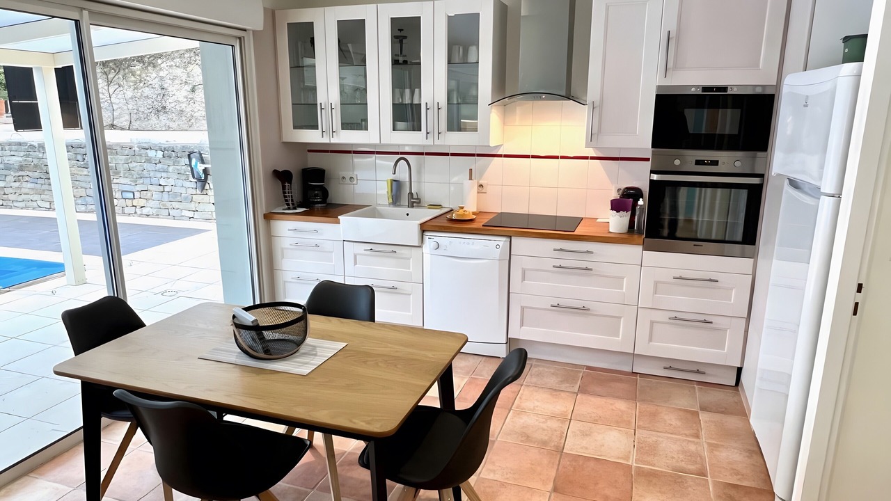 Photo of Kitchen in Marseillette