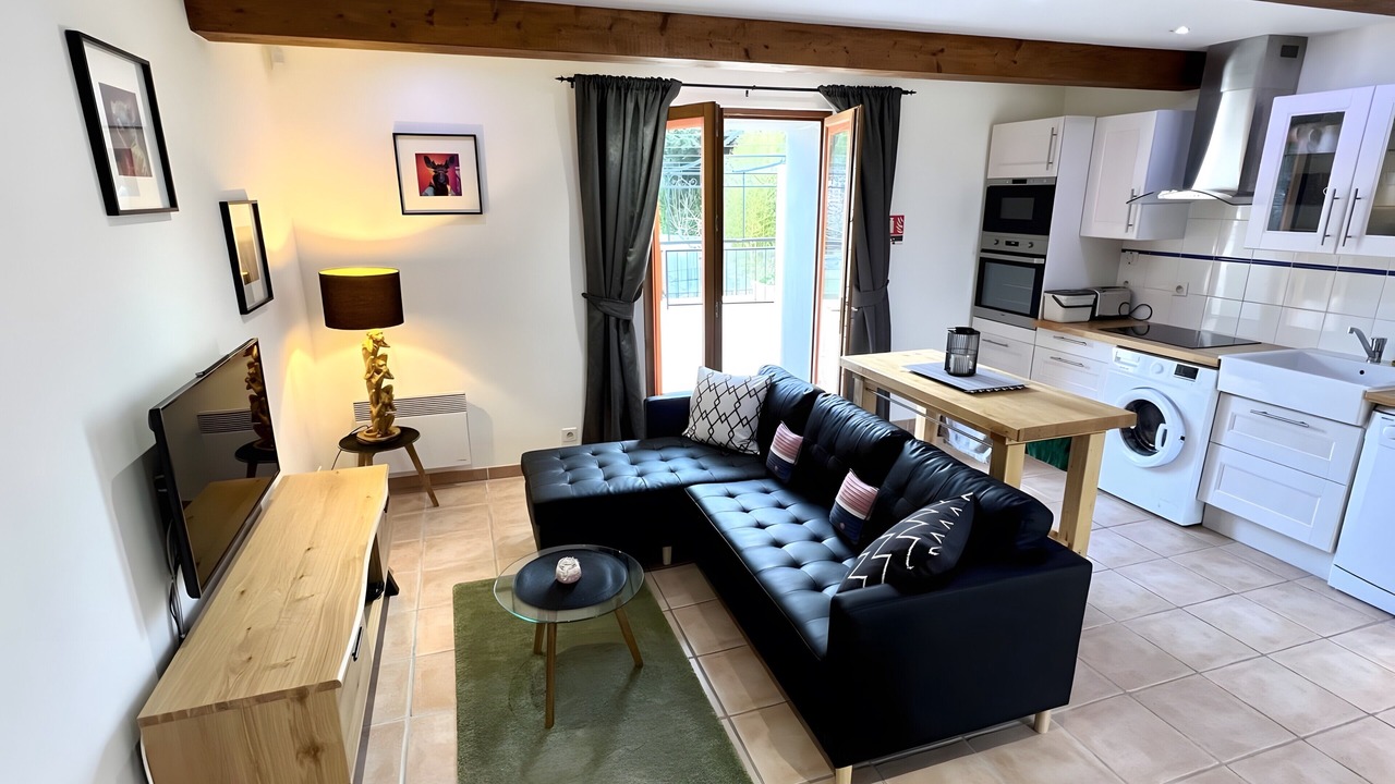 Photo of Livingroom in Marseillette