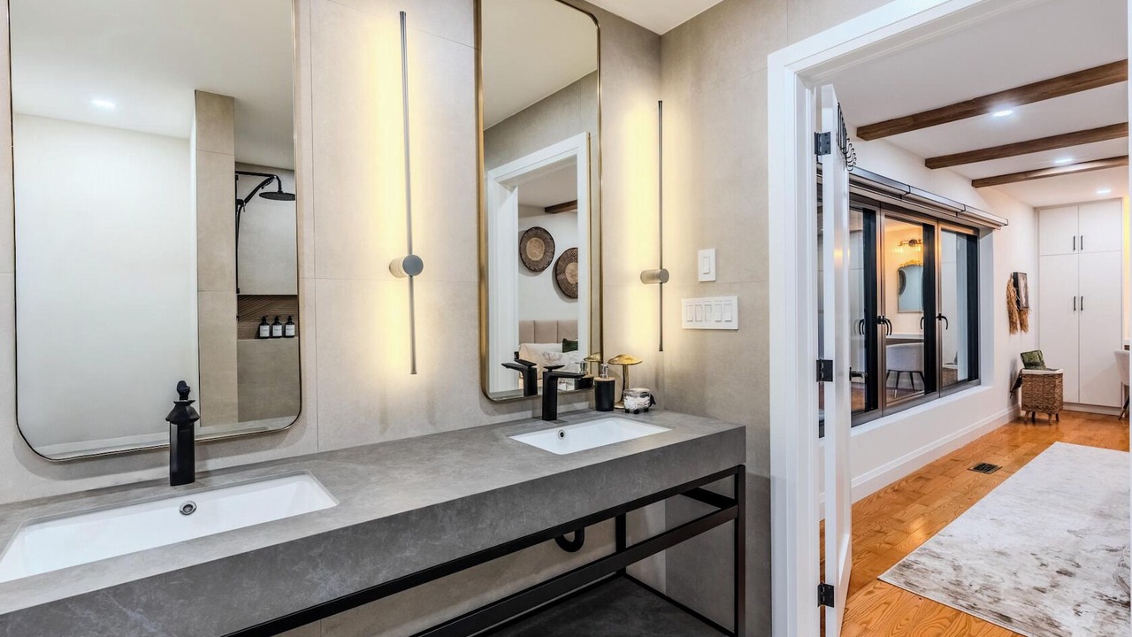 Photo of Bathroom in East Gwillimbury