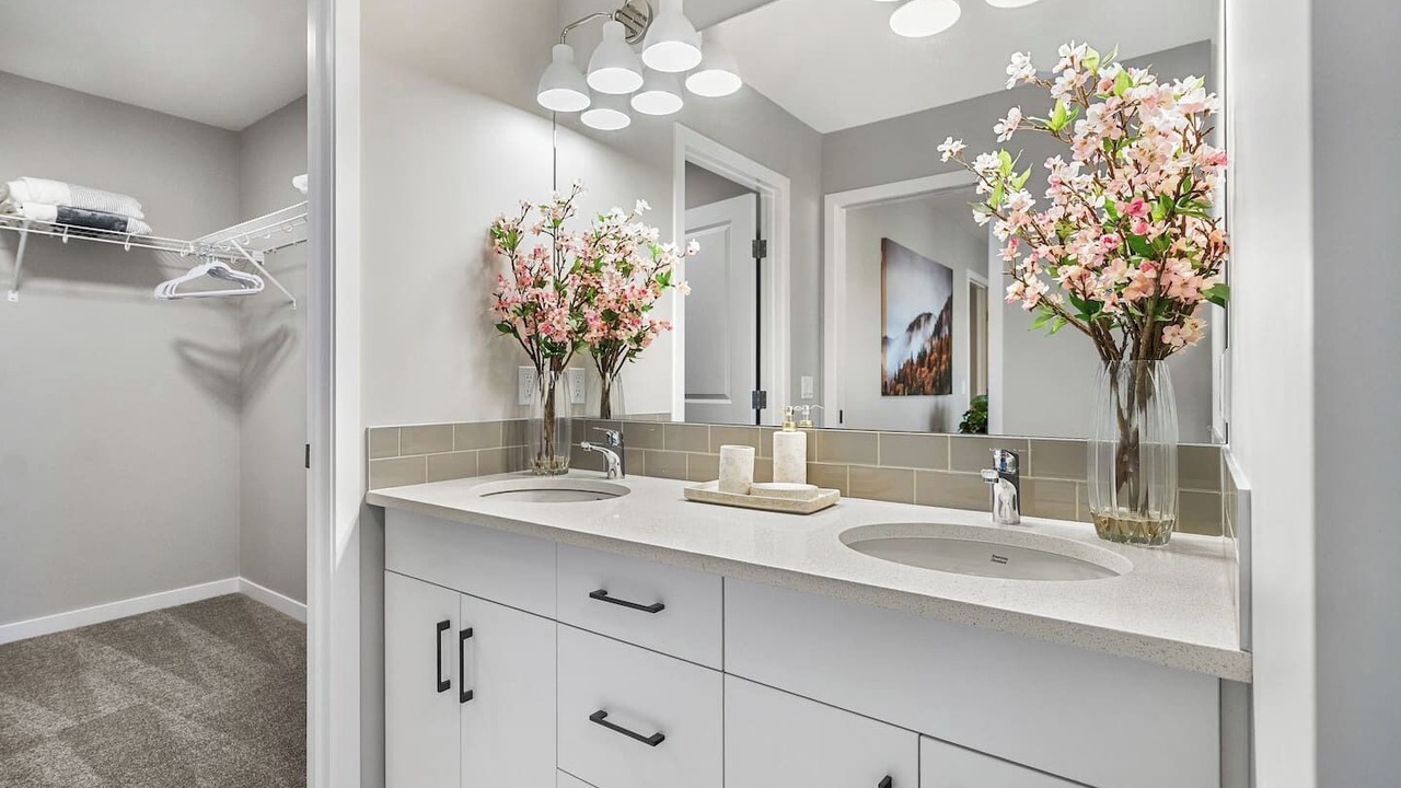 Photo of Bathroom in Southeast Calgary