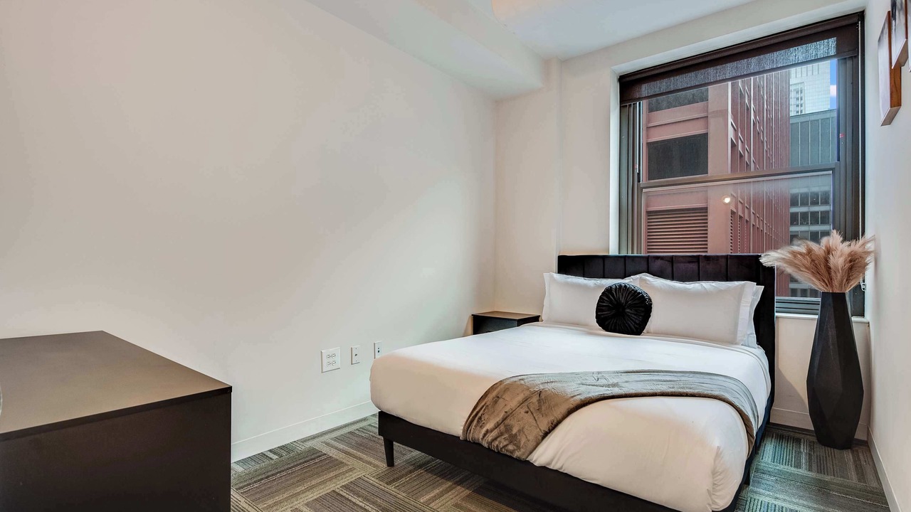 Photo of Bedroom in The Loop
