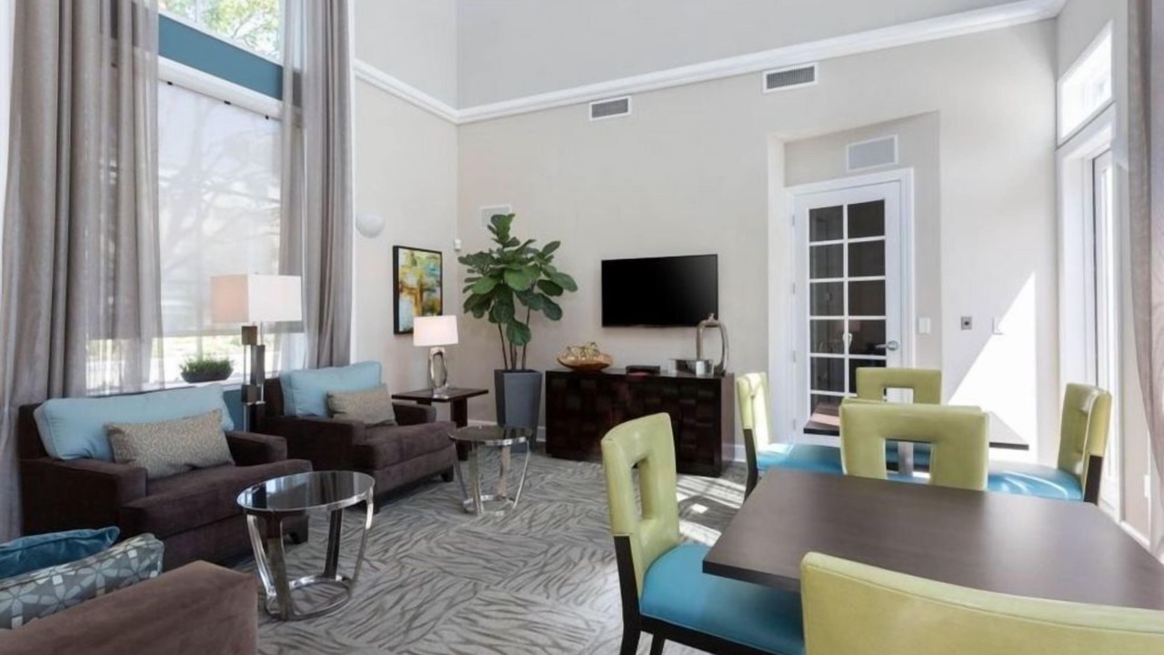 Photo of Livingroom in East San Mateo