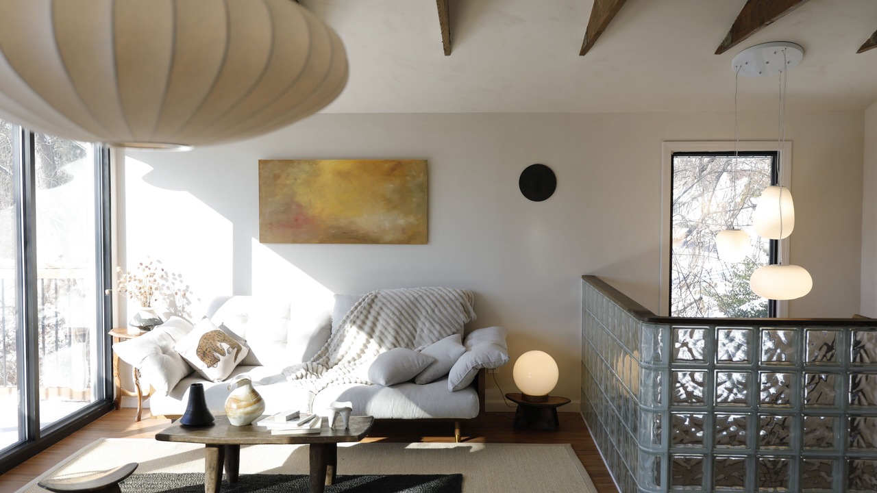 Photo of Livingroom in Lincoln Park