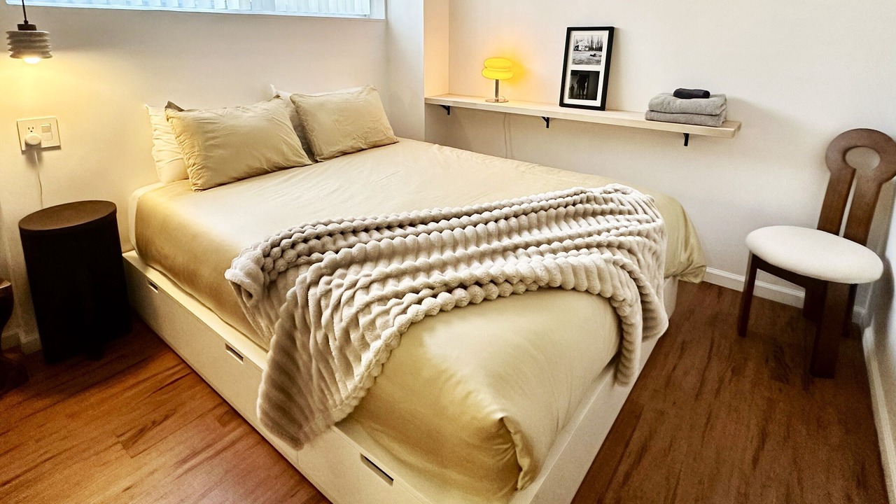 Photo of Bedroom in Lincoln Park