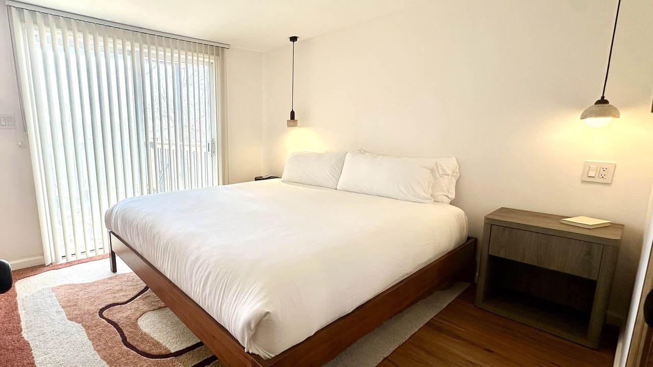 Photo of Bedroom in Lincoln Park