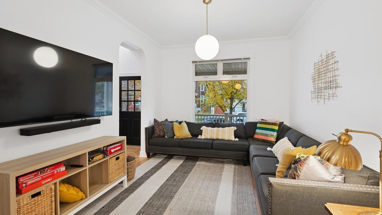 Photo of Livingroom in Irving Park
