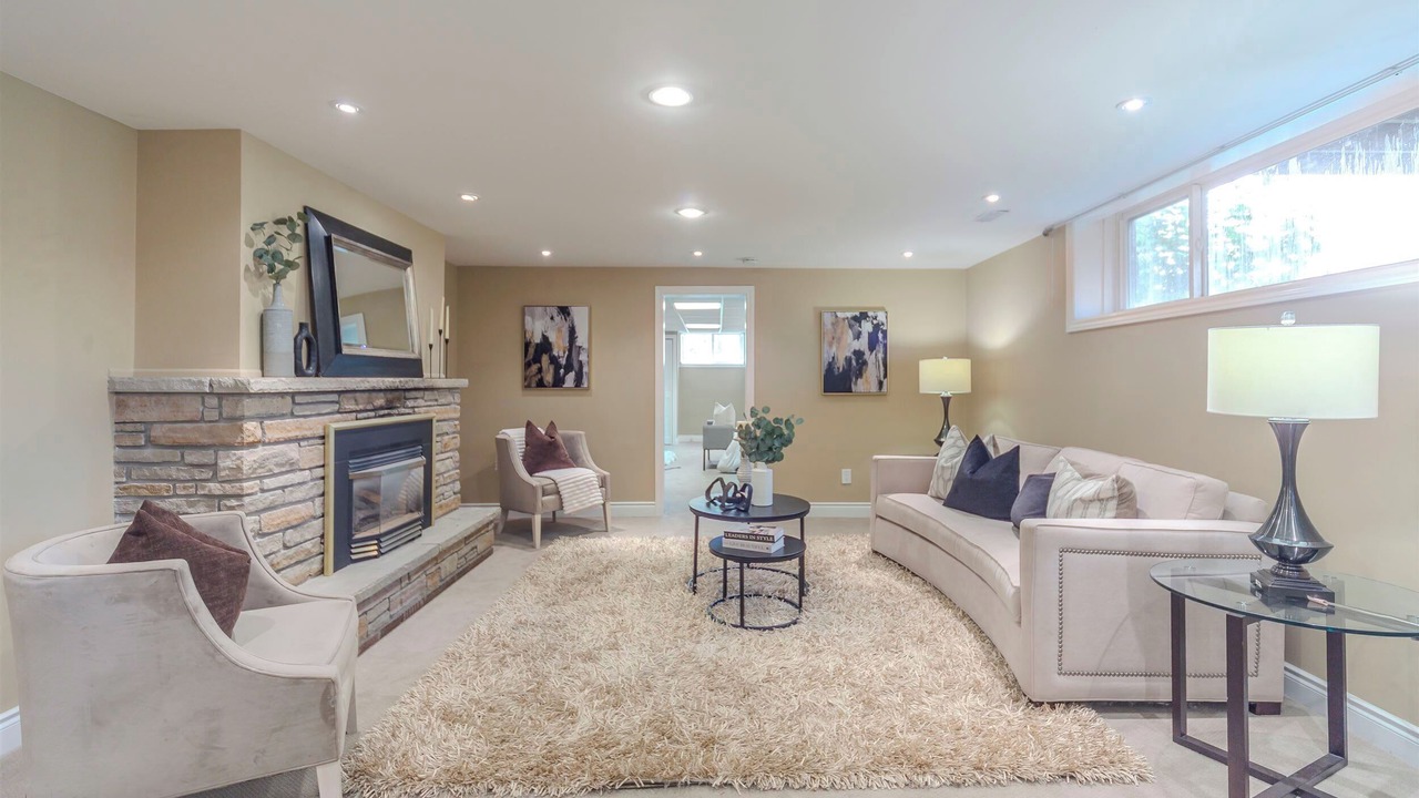 Photo of Livingroom in Lakeview