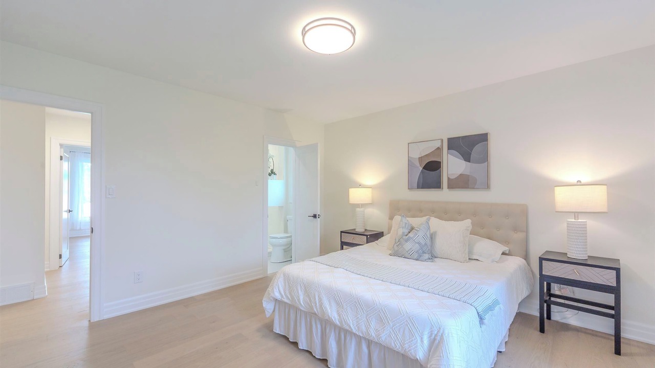 Photo of Bedroom in Lakeview