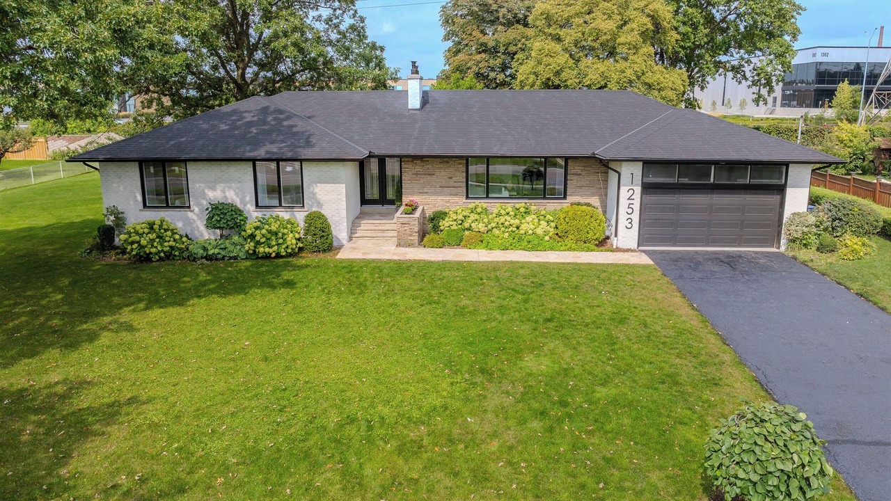 Photo of Outdoor in Lakeview