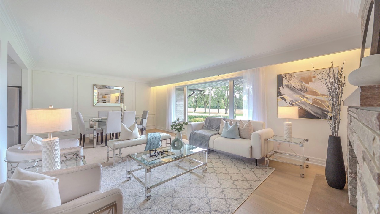 Photo of Livingroom in Lakeview