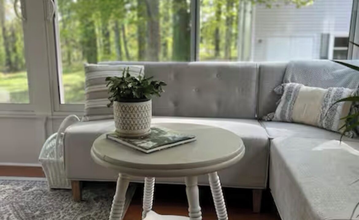 Photo of Livingroom in Greensboro