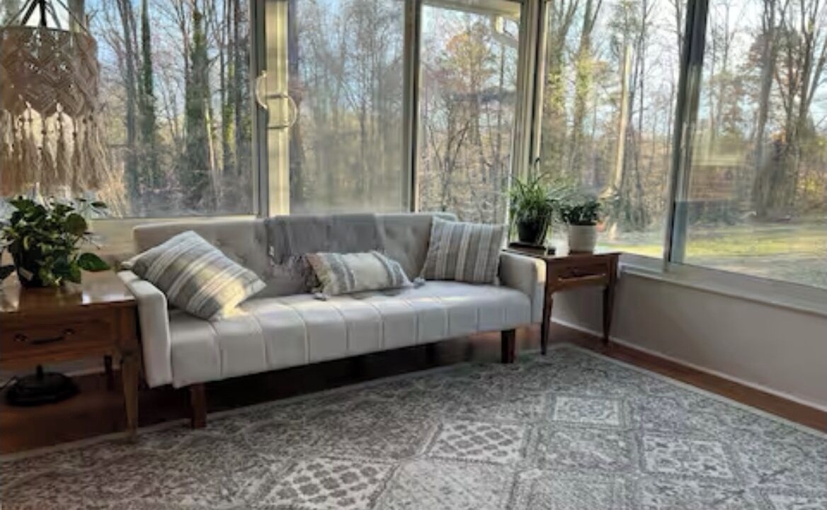Photo of Livingroom in Greensboro
