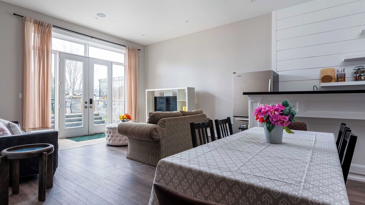 Photo of Livingroom in The Peanut