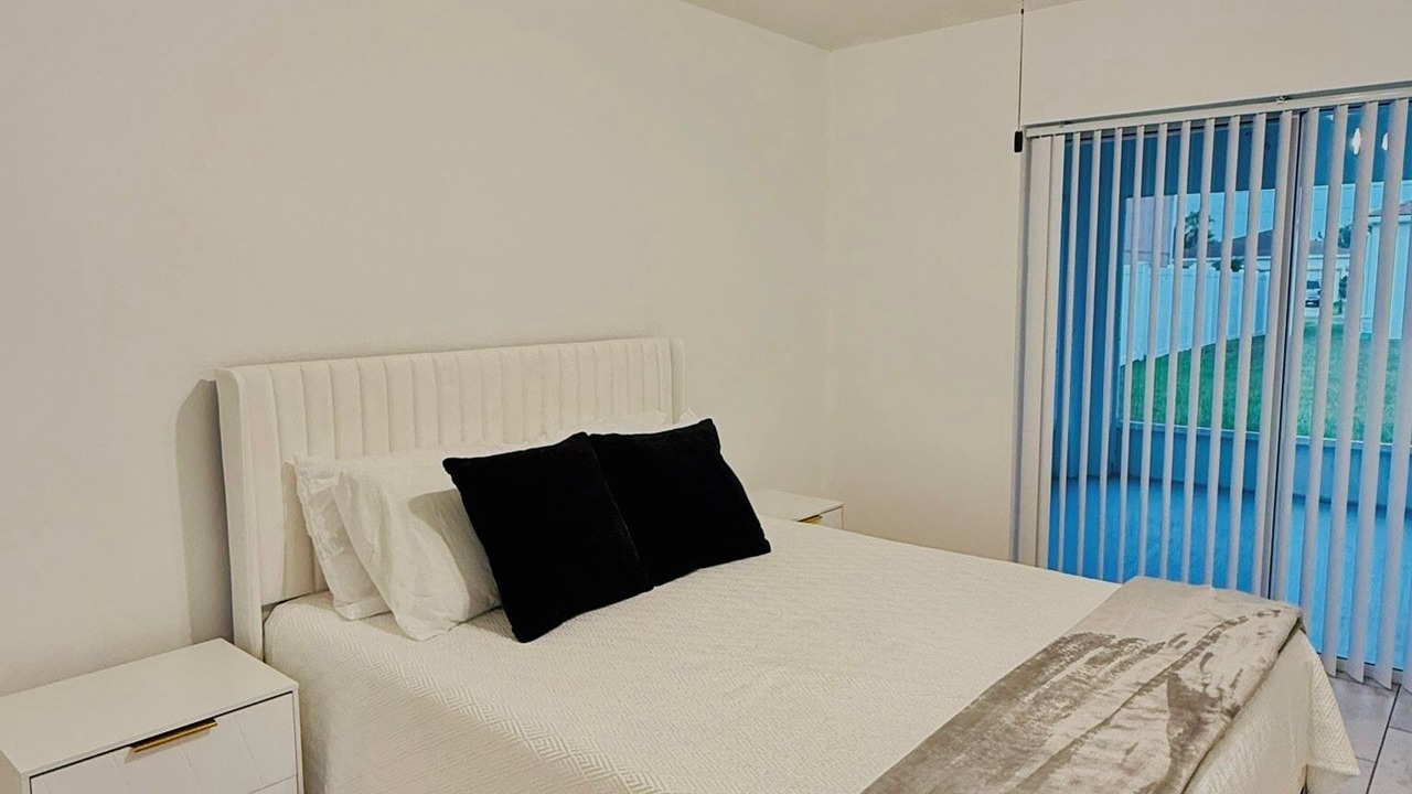 Photo of Bedroom in Poinciana