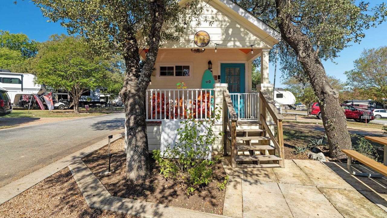Photo of Outdoor in Hudson Bend
