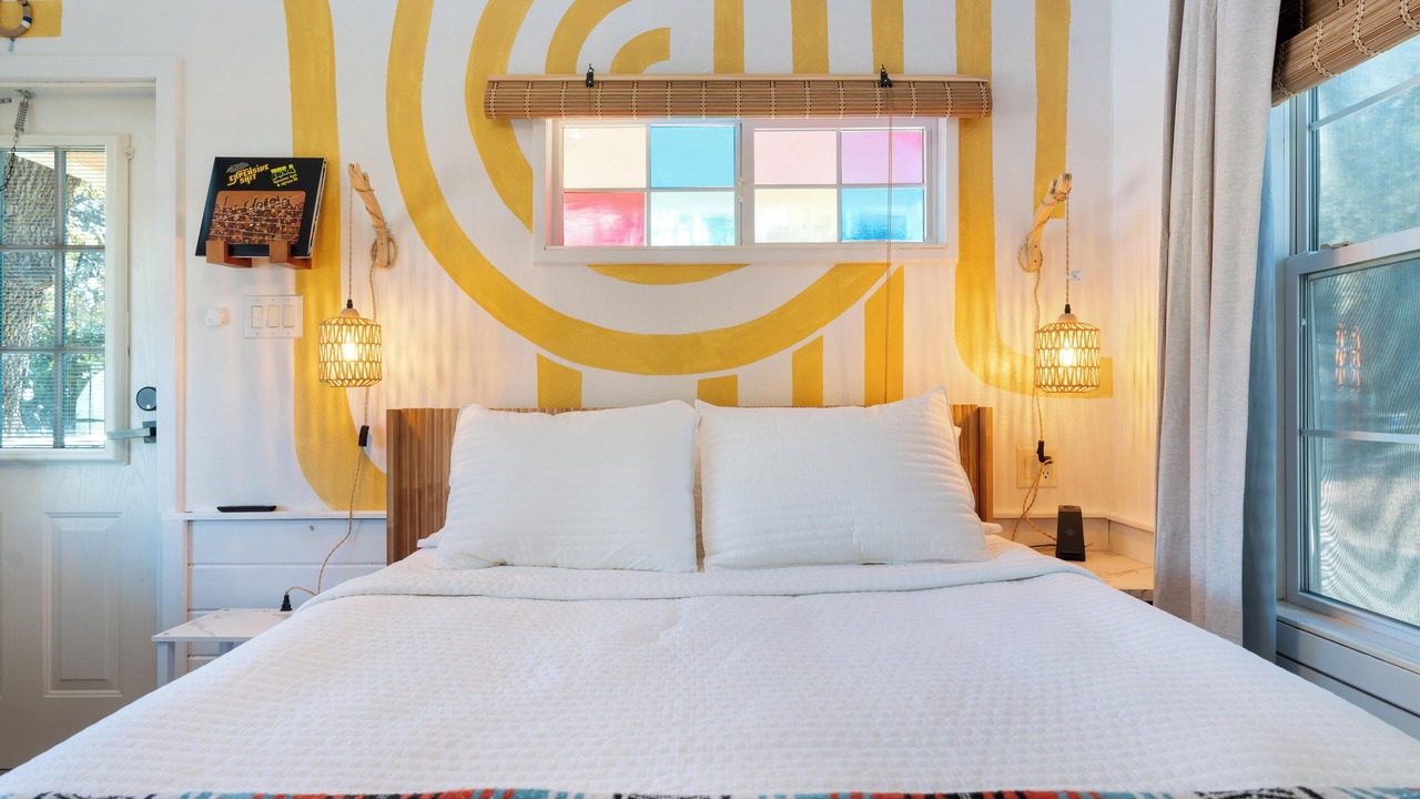 Photo of Bedroom in Hudson Bend