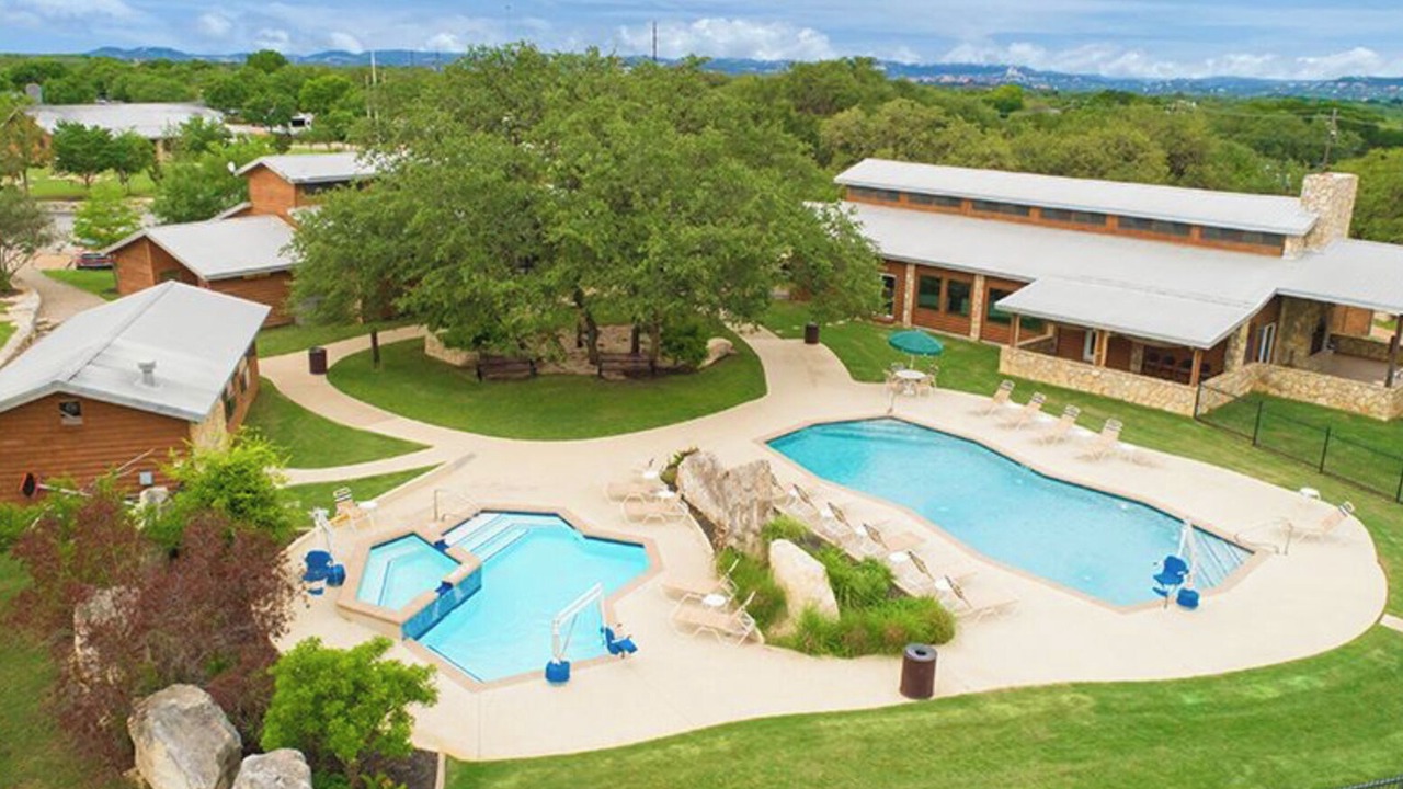 Photo of Outdoor in Hudson Bend