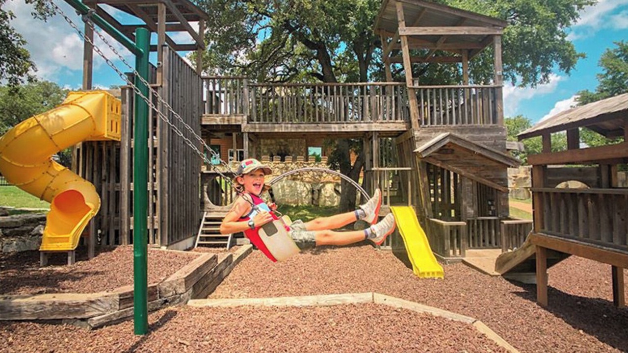Photo of Others in Hudson Bend