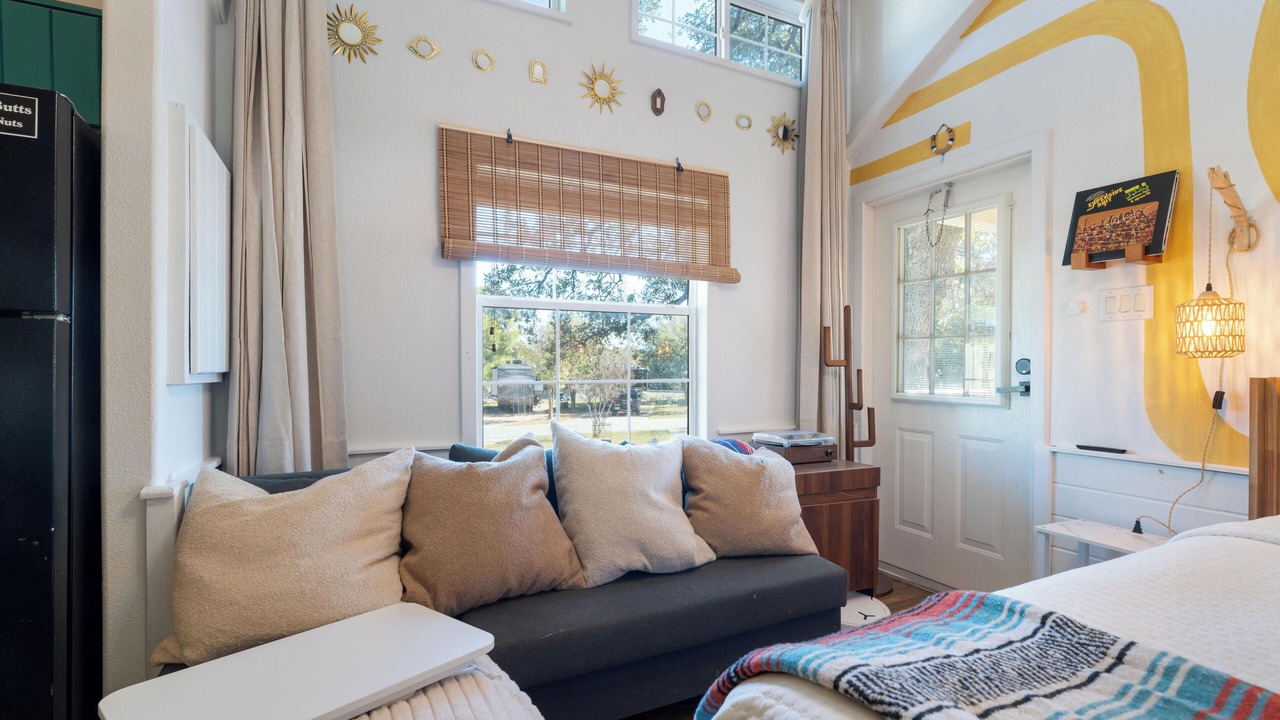 Photo of Bedroom in Hudson Bend