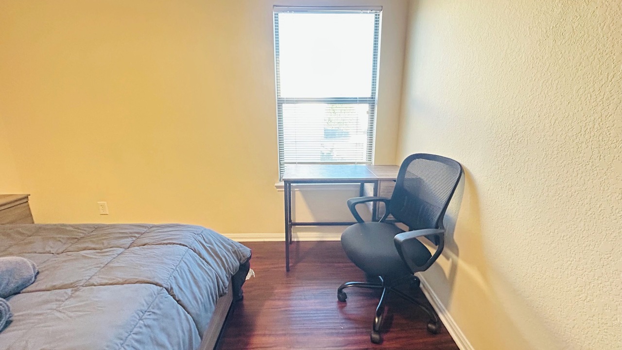 Photo of Bedroom in Northeast Houston