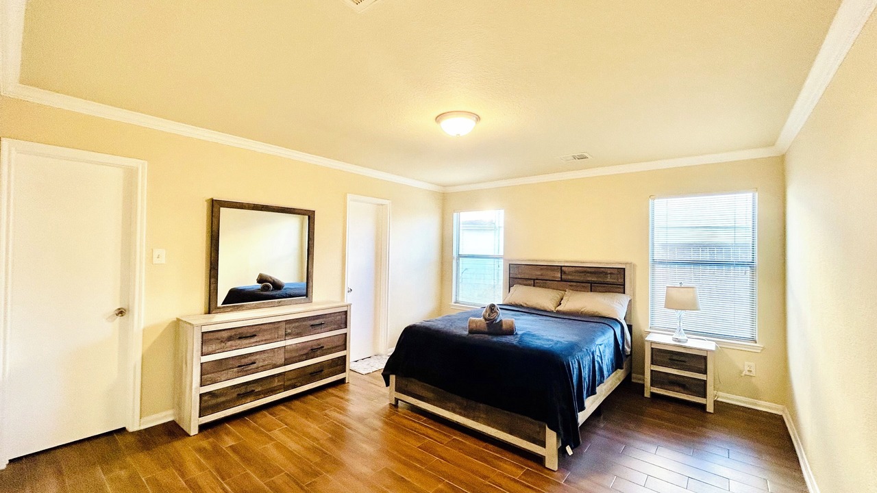 Photo of Bedroom in Northeast Houston