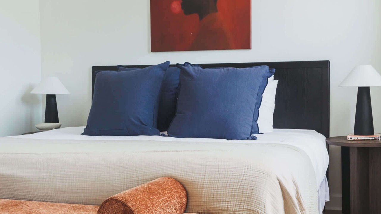 Photo of Bedroom in Near North Side