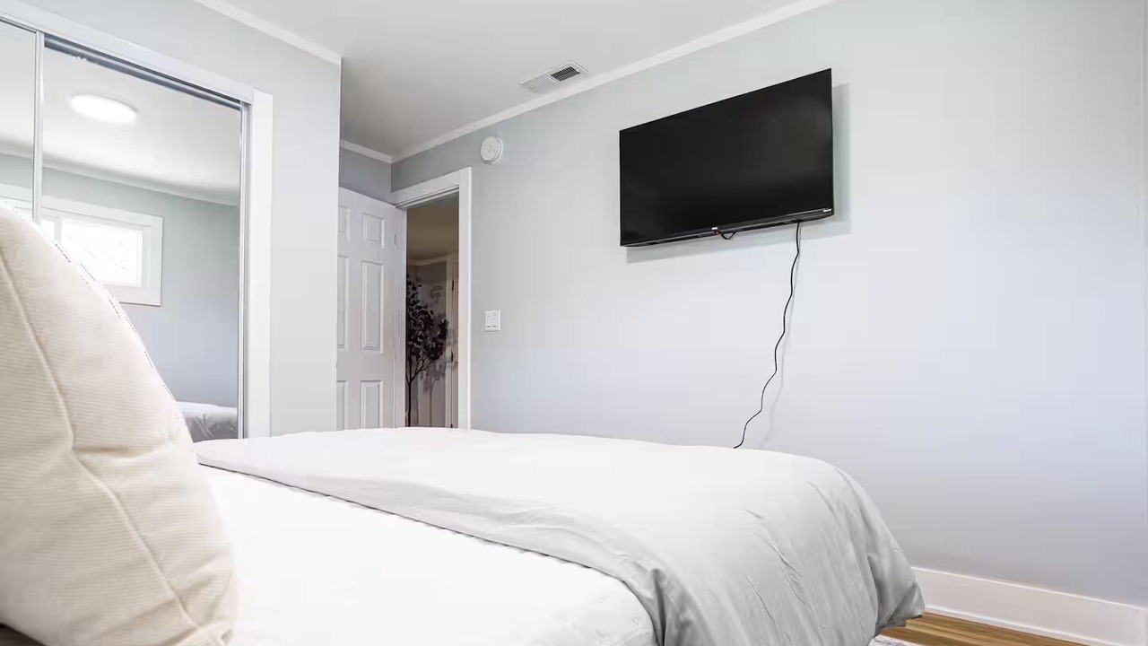 Photo of Bedroom in Lockport