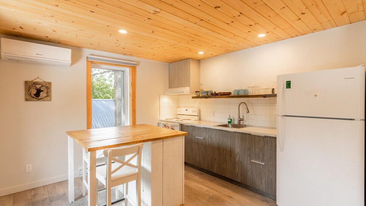 Photo of Kitchen in Sainte-Lucie-des-Laurentides