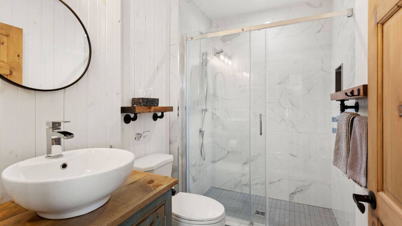 Photo of Bathroom in Sainte-Lucie-des-Laurentides