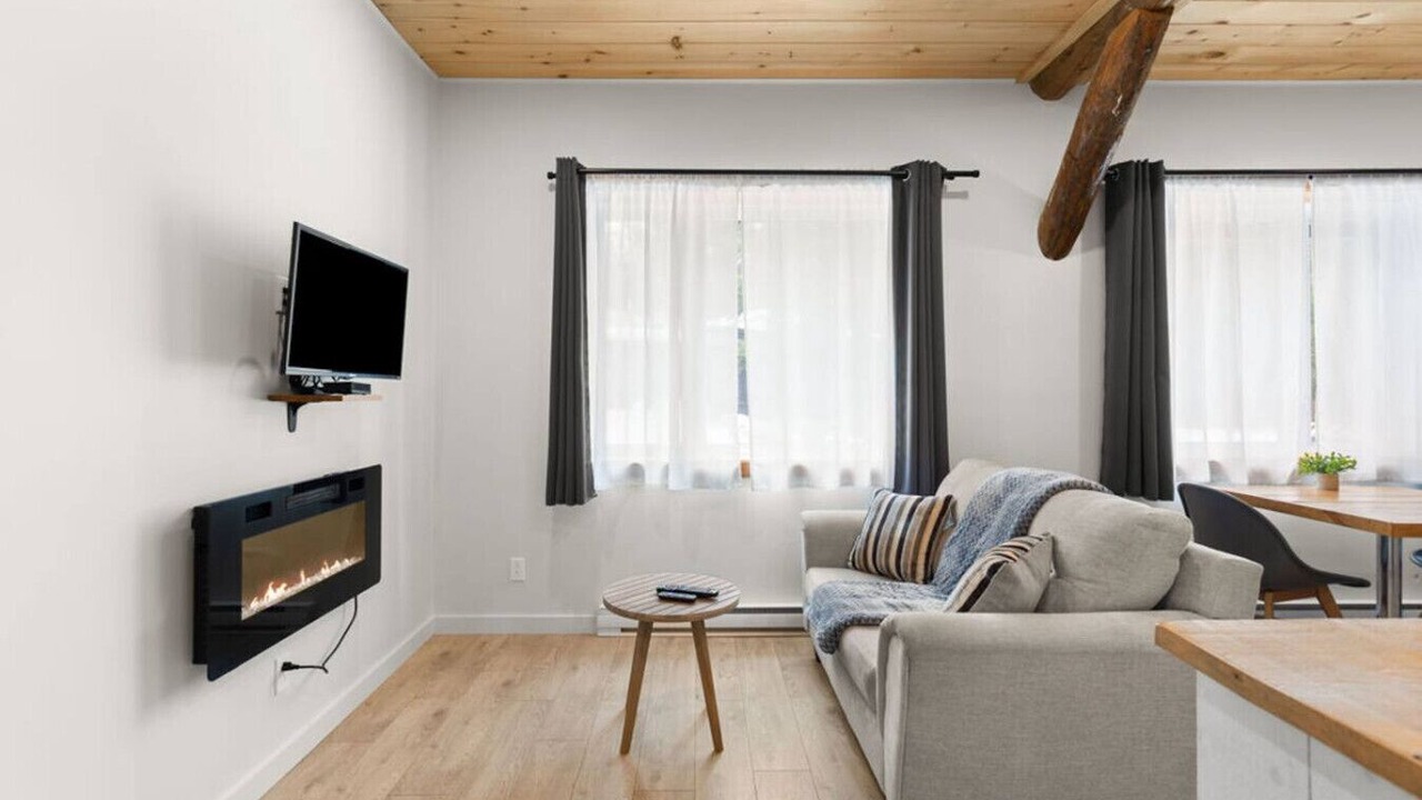 Photo of Livingroom in Sainte-Lucie-des-Laurentides