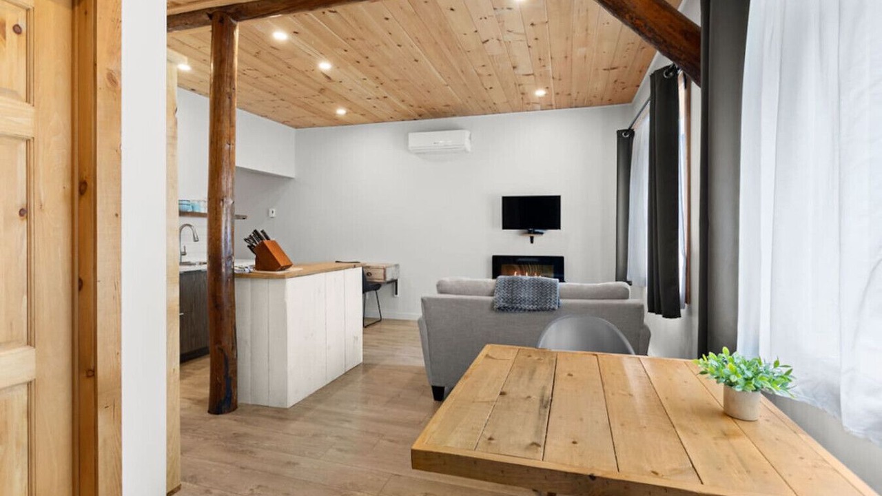 Photo of Livingroom in Sainte-Lucie-des-Laurentides