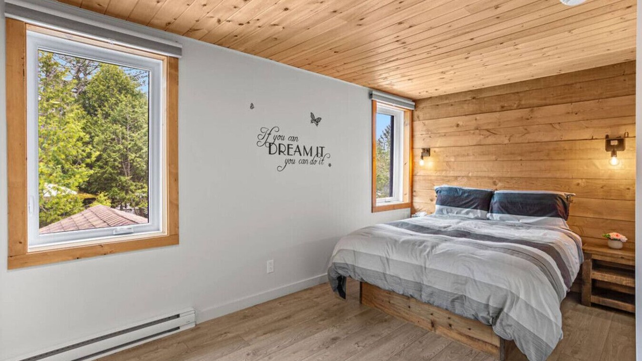 Photo of Bedroom in Sainte-Lucie-des-Laurentides