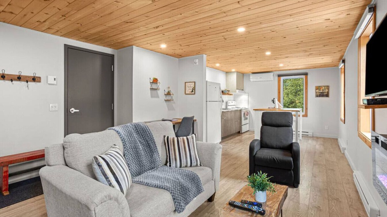 Photo of Livingroom in Sainte-Lucie-des-Laurentides