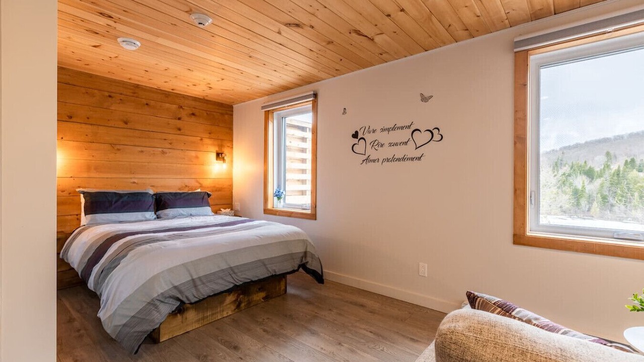 Photo of Bedroom in Sainte-Lucie-des-Laurentides