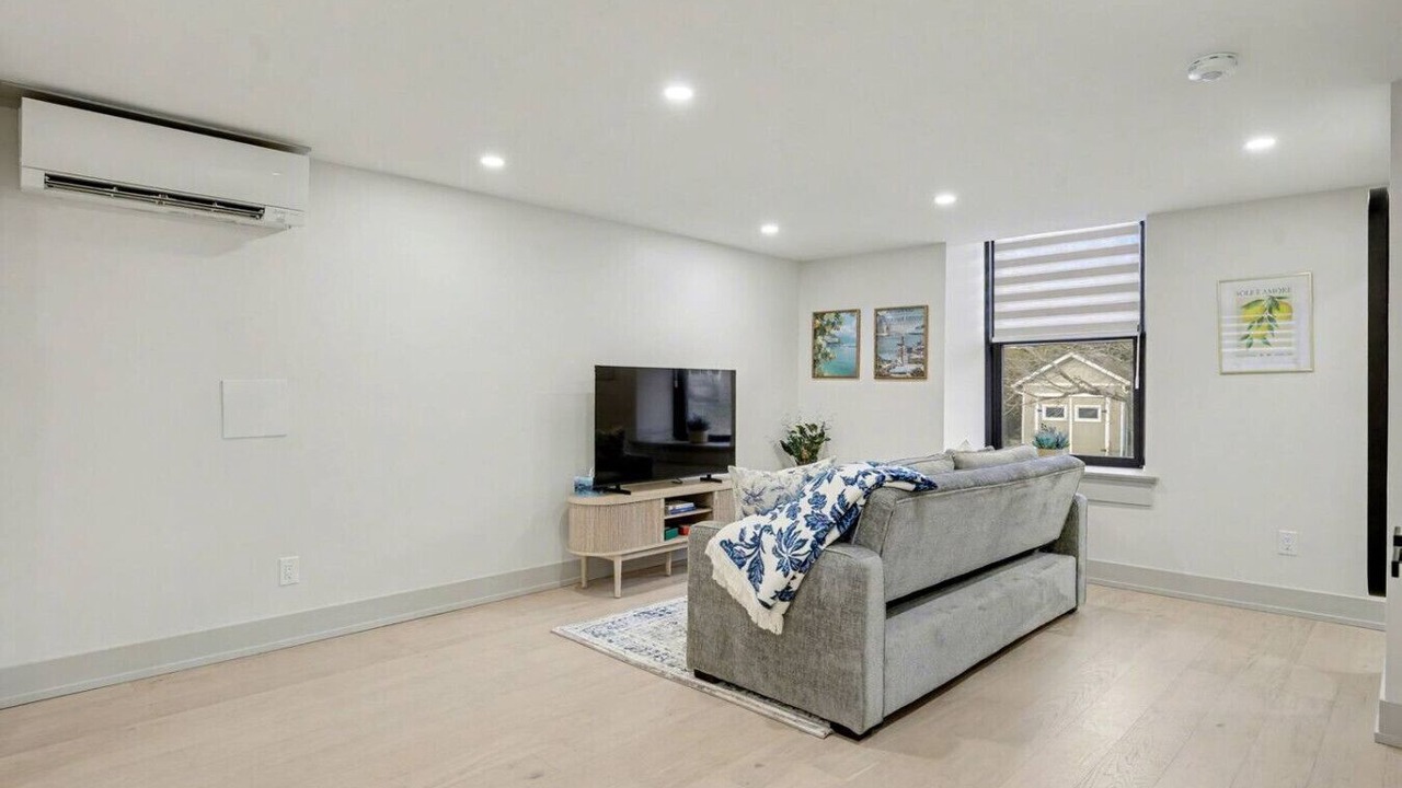Photo of Livingroom in Salem