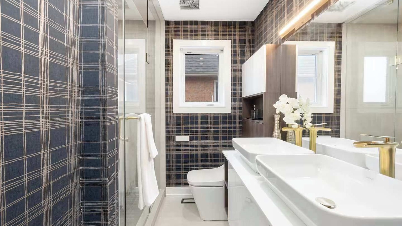 Photo of Bathroom in Richmond Hill