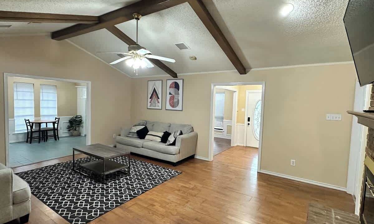 Photo of Livingroom in Garland