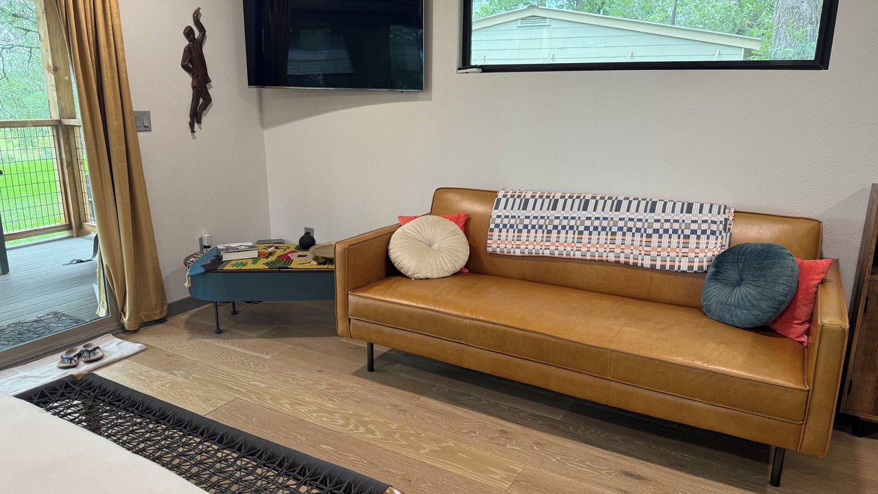 Photo of Livingroom in Bastrop