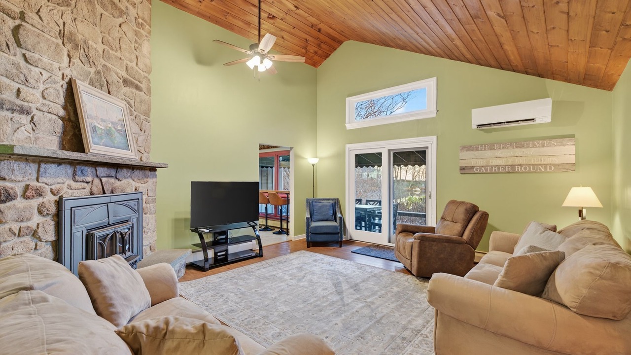 Photo of Livingroom in Fortunes Rocks