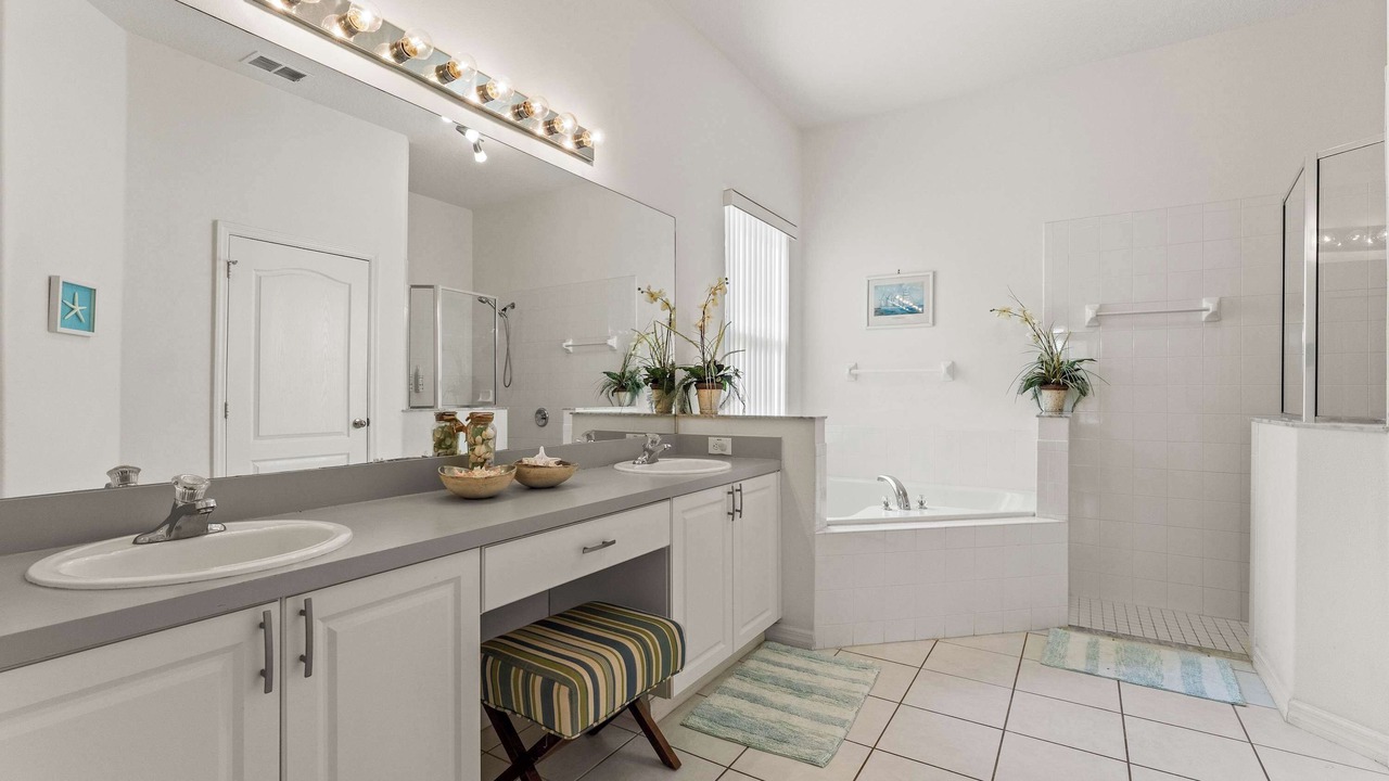 Photo of Bathroom in Tuscan Hills