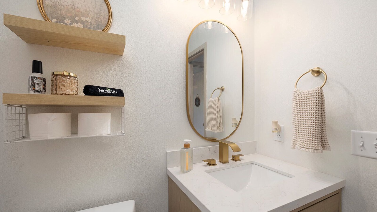 Photo of Bathroom in Turners