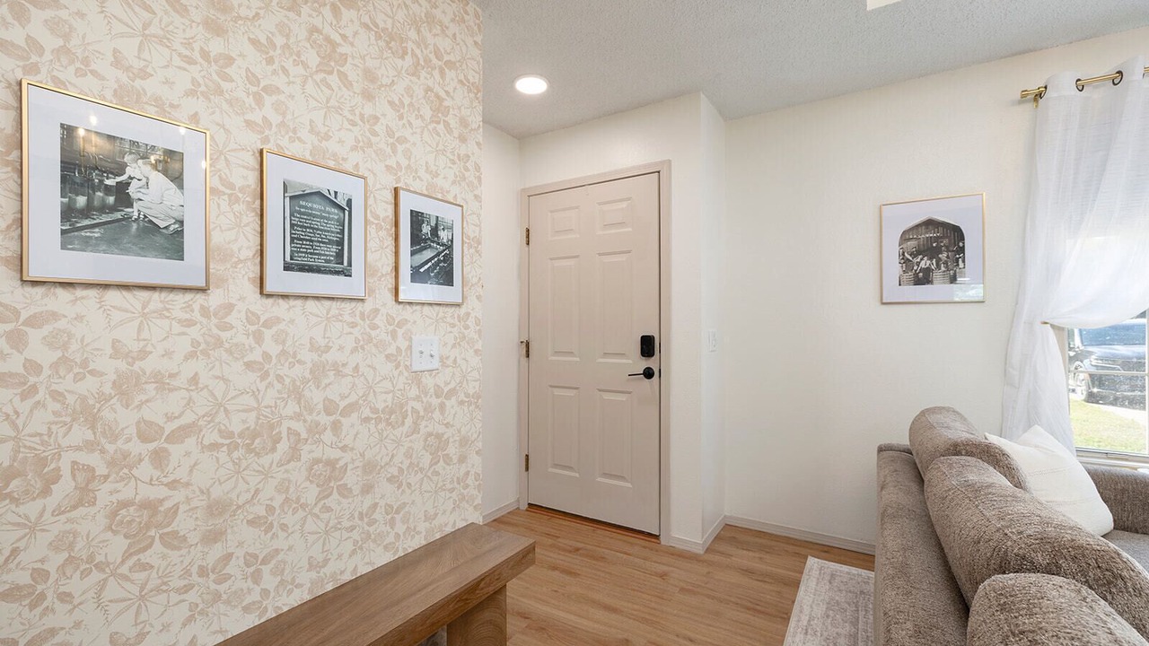 Photo of Livingroom in Turners