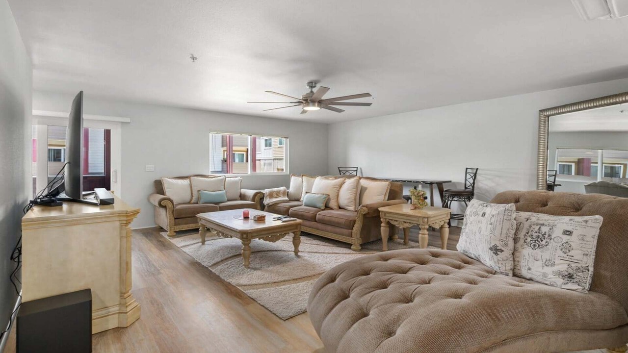 Photo of Livingroom in Ewa