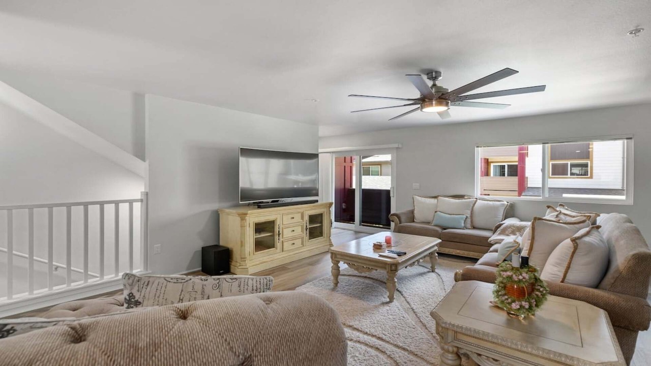 Photo of Livingroom in Ewa