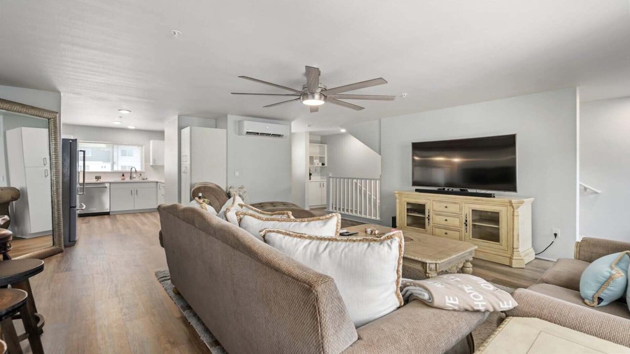 Photo of Livingroom in Ewa